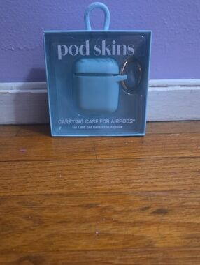 Pod Skins Teal Carrying Case for AirPods with Keyring